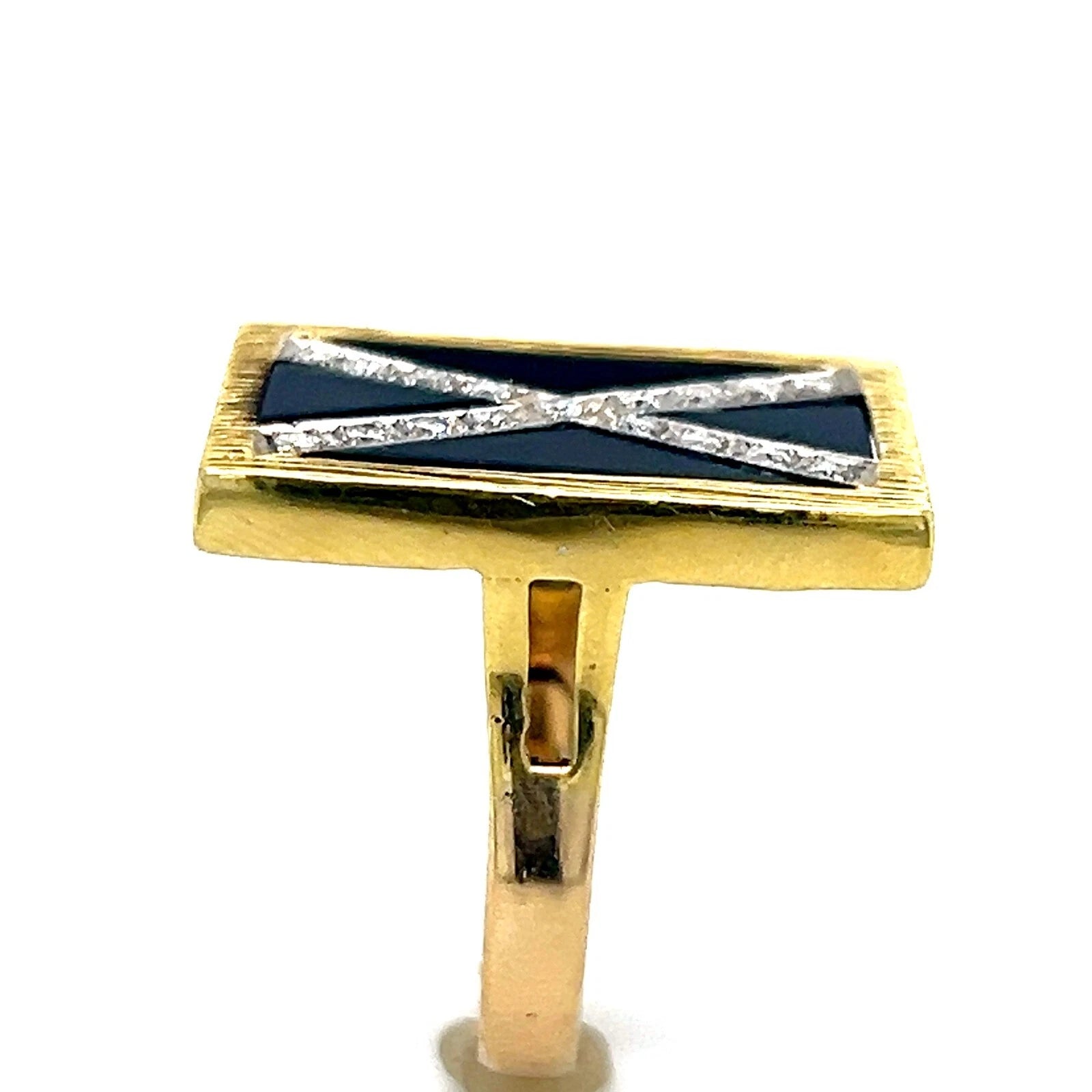 Lady's 14KT Yellow Gold Vintage Estate Onyx X Diamond Ring