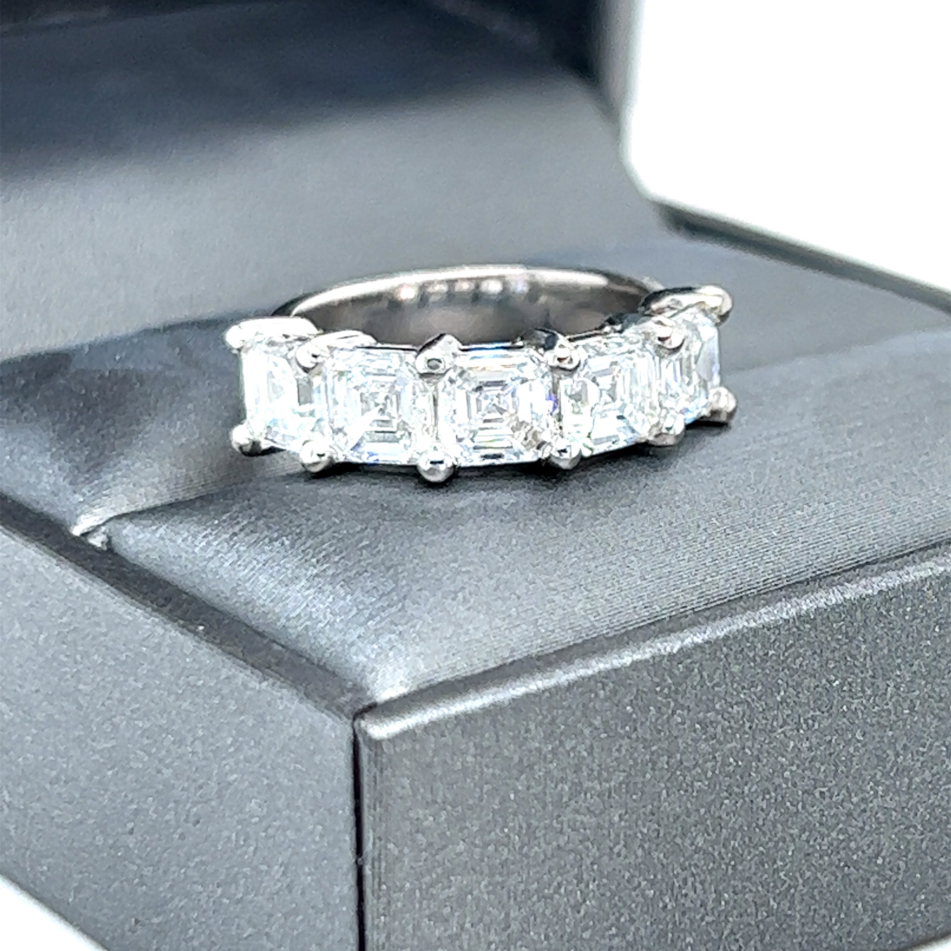 Are Anniversary Bands the Ultimate Symbol of Love and Commitment? Here's Why You Should Consider Them.