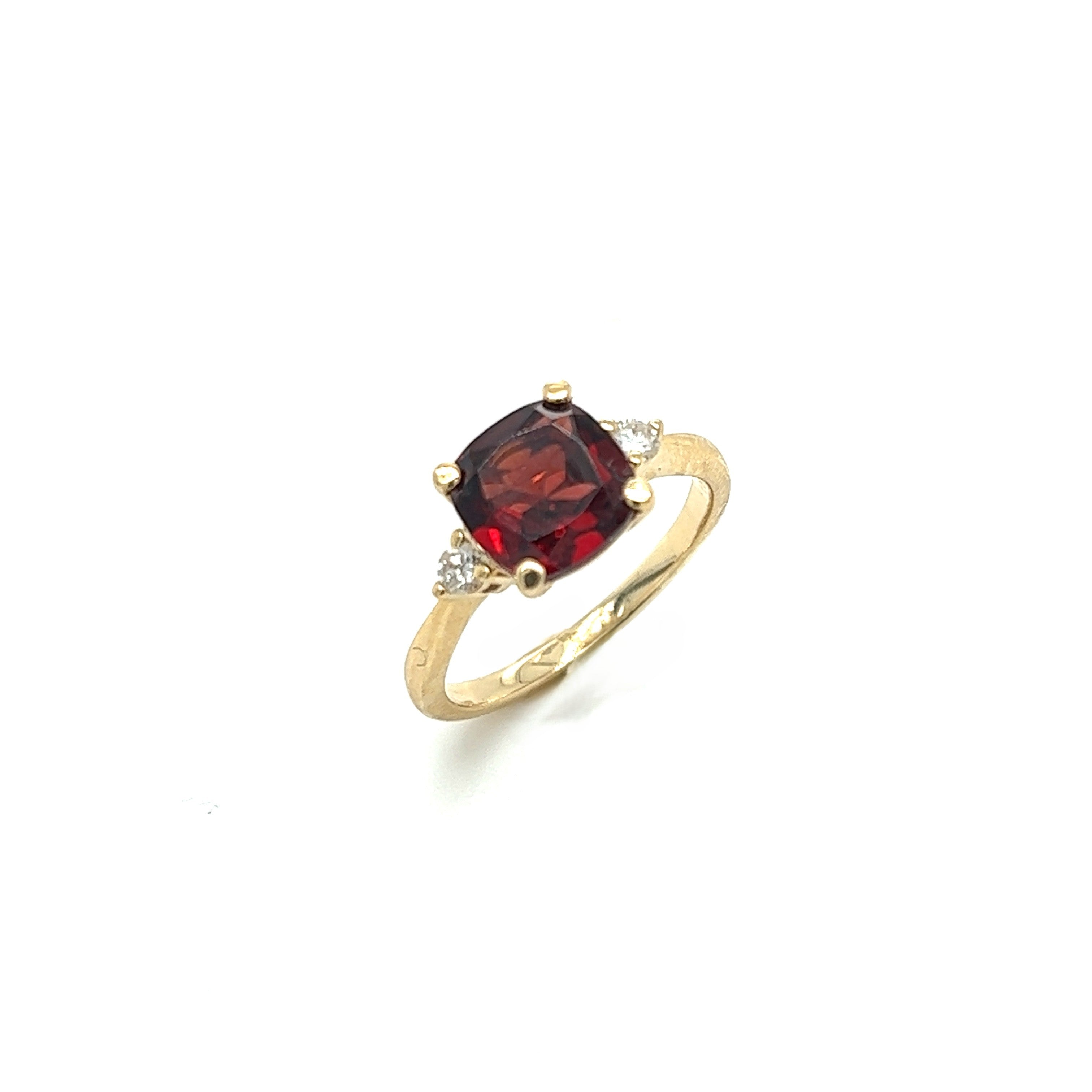 Garnet And Diamond Ring In 14KT Yellow Gold