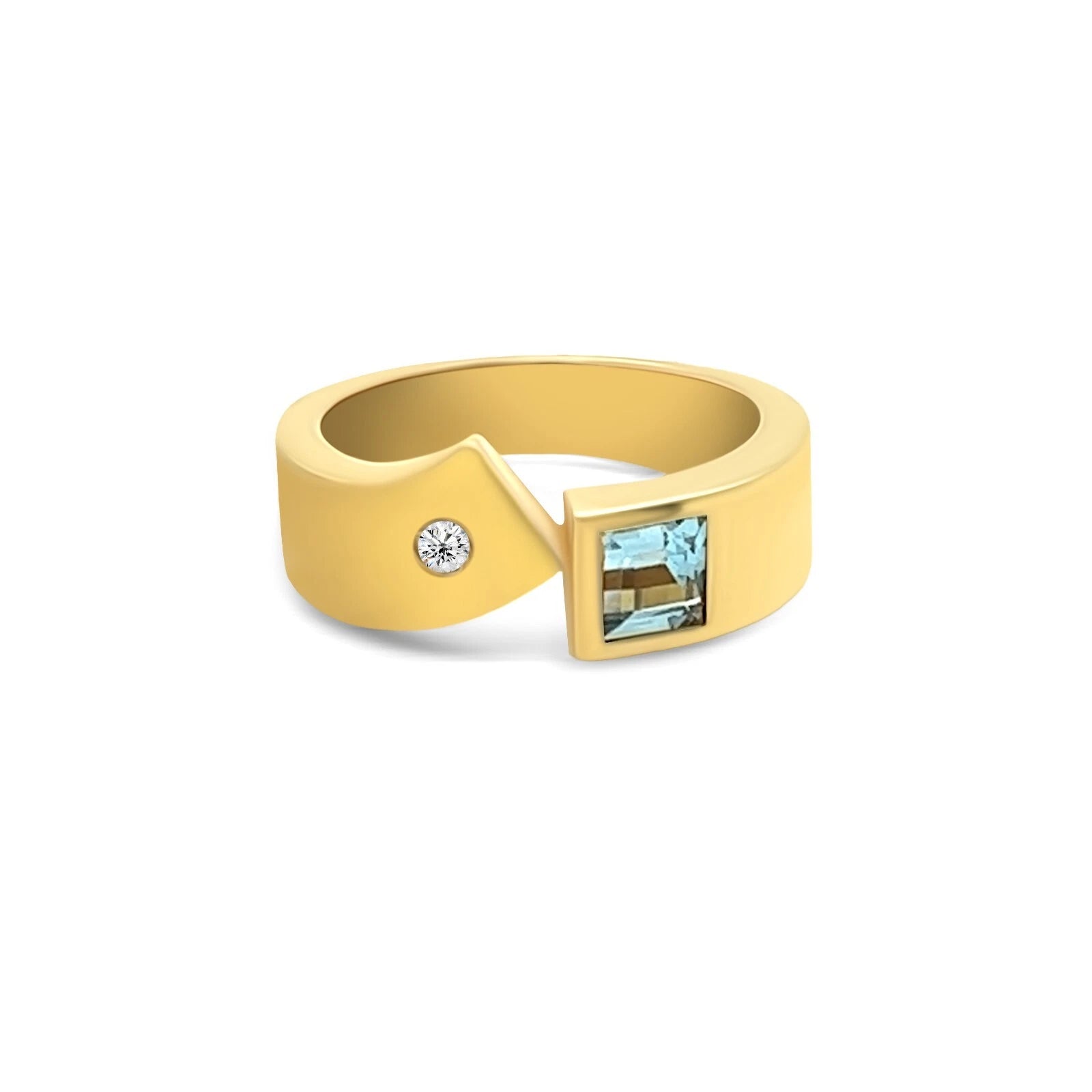 Lady's 18KT Yellow Gold Aquamarine and Diamond Ring