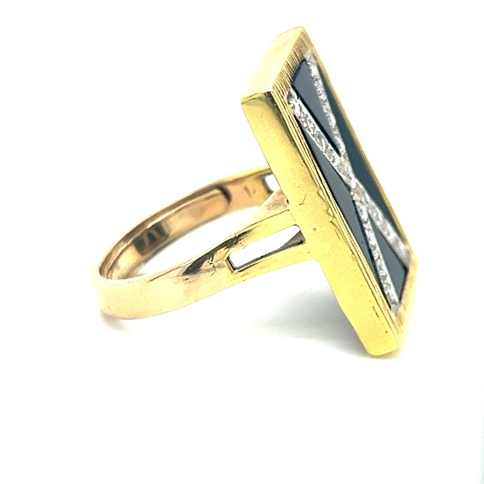 Lady's 14KT Yellow Gold Vintage Estate Onyx X Diamond Ring
